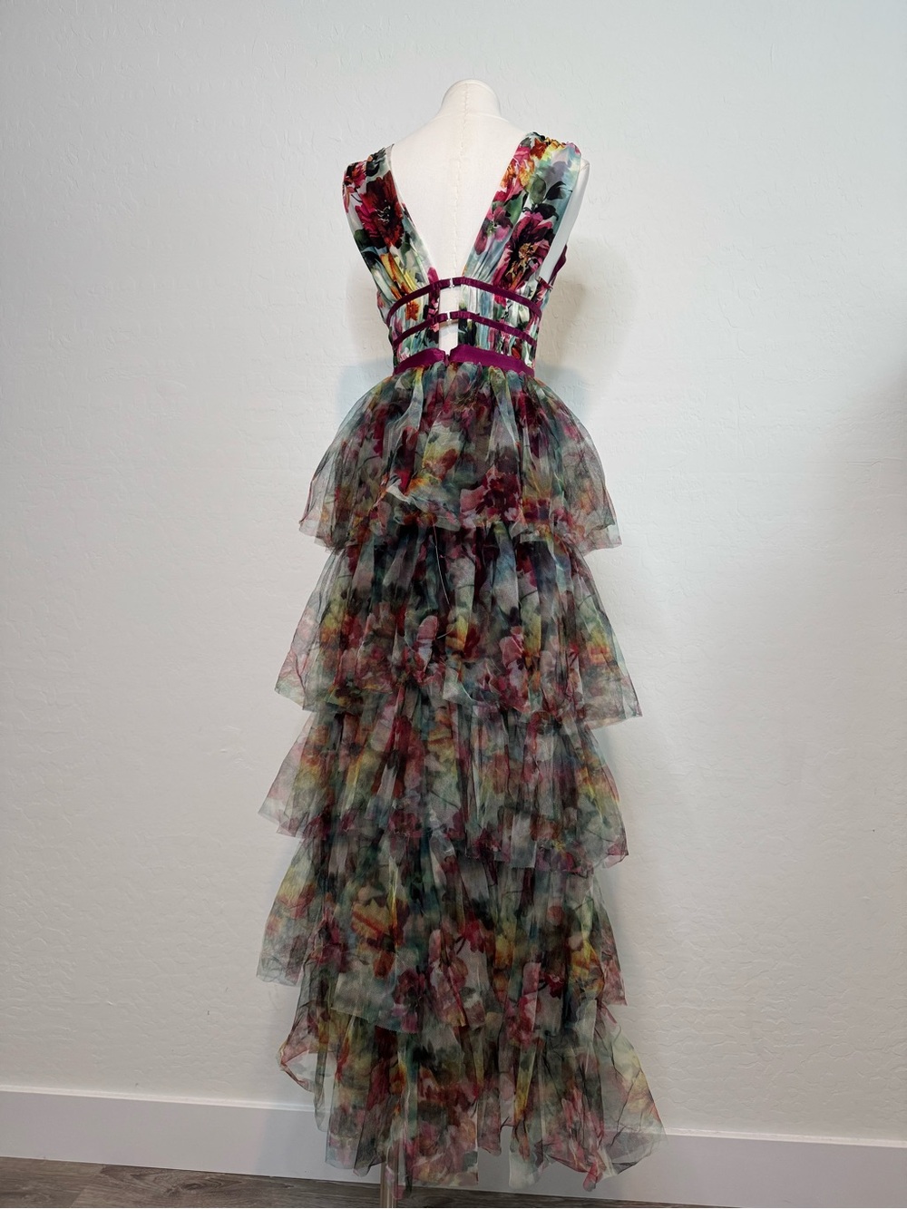 bebe Tiered High Low Gown Floral Maxi Gown Size Small NWT - Picture 2 of 7